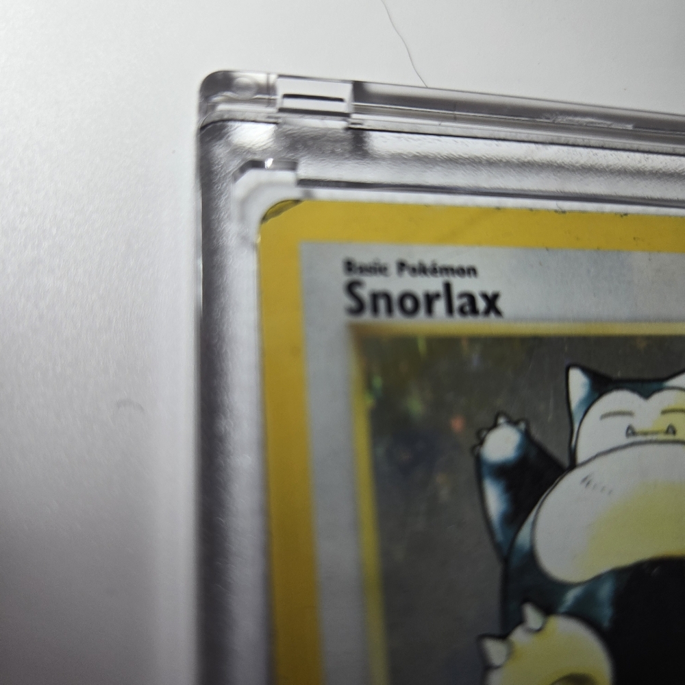 ✨ Holographic Vintage Snorlax Pokémon Card – Moderate Play – Magnetic Case Incl. - Picture 6 of 8